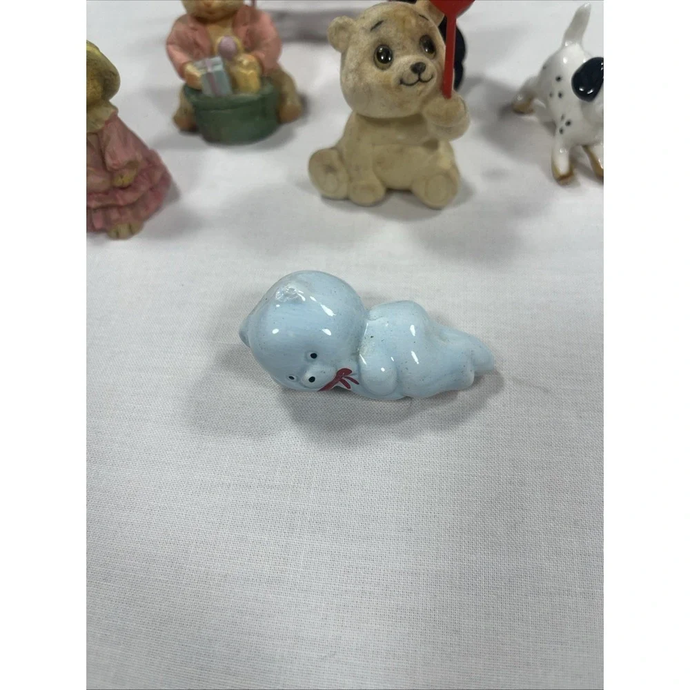 Lot of 7 Miniature Bear Figurines & Animals